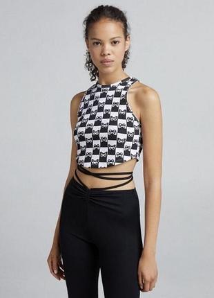 Топ bershka классный стильный трендовый xaz355525bjve черный с белым