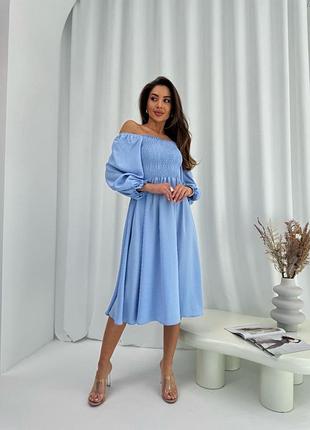 Жіноча літня сукня з розрізом