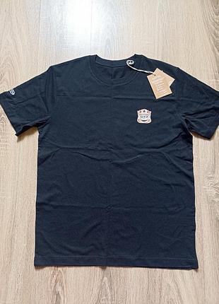 Футболка унісекс чорна з принтом