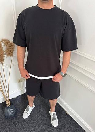 Чоловічий костюм