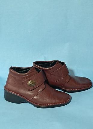 Ботинки    36р