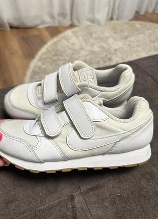 Кросівки на липучках для дівчинки