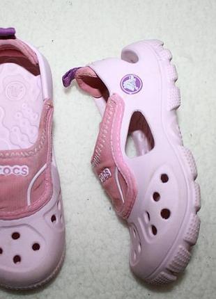 Крутые сандали кроксы фирмы crocs с 10-11 размера по стельке 17, 5 см.