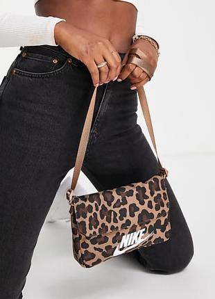 Nike фірмова спортивна сумка