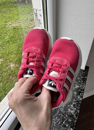 Дитячі кросівки adidas 24 розмір