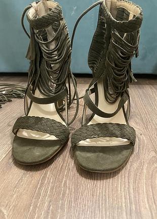 Босоножки river island