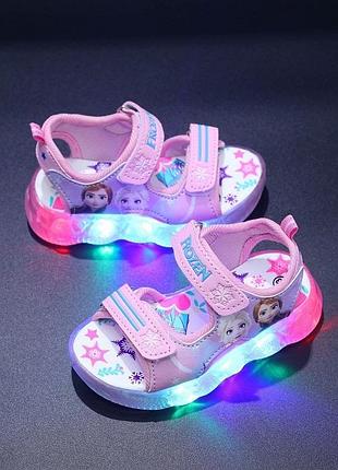 Лед босоніжки