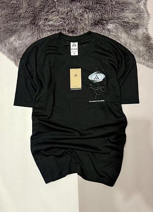 Нова футболка nike acg л розмір