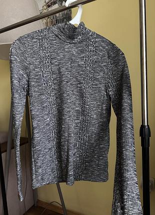 Сіра обтягуюча водолазка pieces