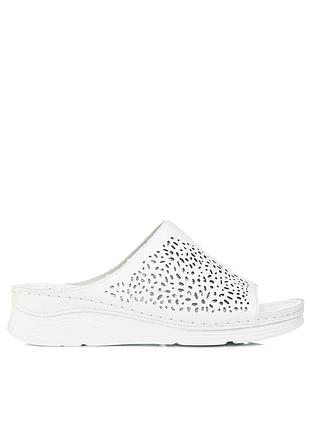 Шльопанці жіночі білі на танкетці з перфорацією зручні 1563л