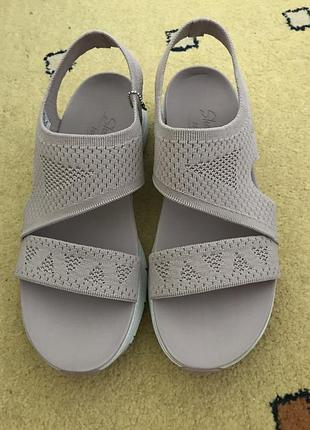 Босоножки женские