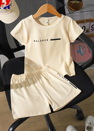 Костюмчик для мальчика 4-5 р