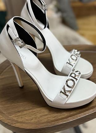 Підбори michael kors (сандалі)