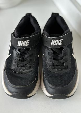 Кросівки nike