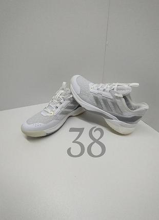 Женские кроссовки для волейбола female adidas crazyflight 5
