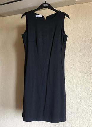 Сукня трикотажна