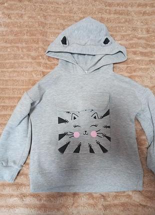 Мила кофтинка