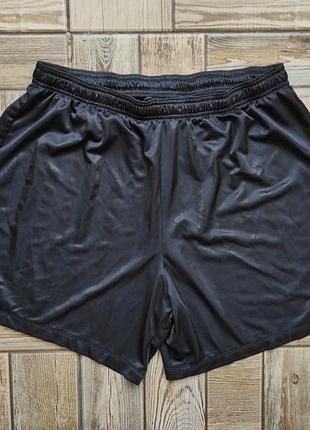 Спортивні футбольні шорти nike