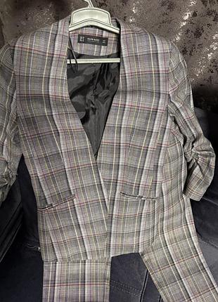 Костюм жіночий , турецького виробництва , одягнений один раз , в дуже