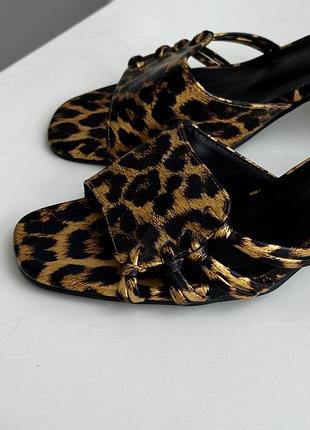 Новые босоножки туфли леопардовые принт на каблуке2 фото