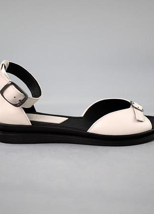 Сандалі жіночі шкіра молочні 591646