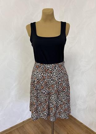 Подовжені шорти,бермуди