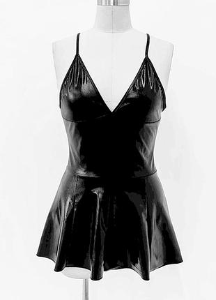 Сексуальное короткое платье из эко кожа  
р 12 -14