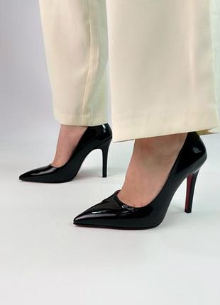 Лакированные туфли-лодочки с красной подошвой, черные - арт. 36304