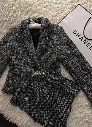 Твідовий костюм chanel