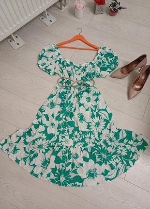 Платье на 16