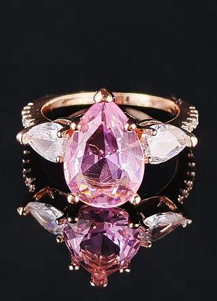 Жіноча каблучка з рожевим каменем вишукана прикраса кільце