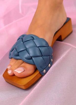 Женские стильные шлепанцы