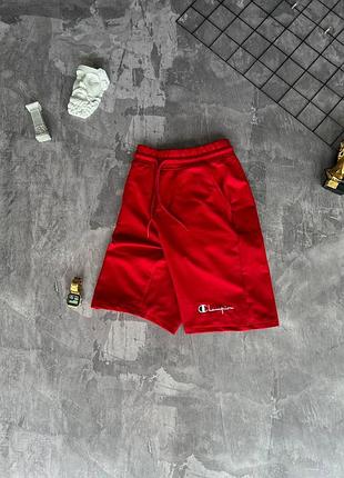 Спортивные шорты