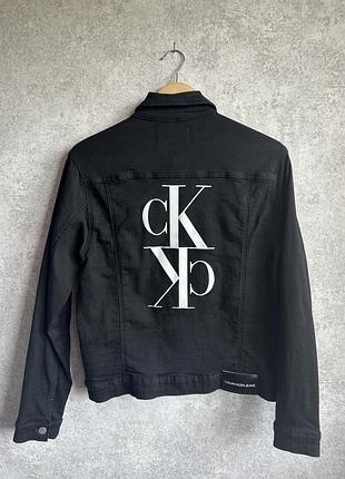 Жіноча джинсова куртка calvin klein m
