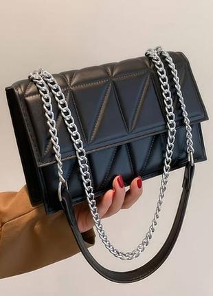 В наявності сумочки кросс-боді "chocolate bag" в 3 кольорах