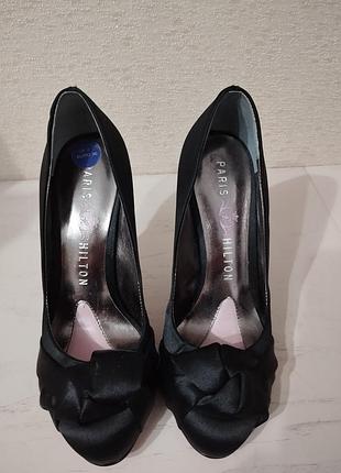 Фирменные туфли