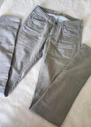 Класні штани скінні майже нові