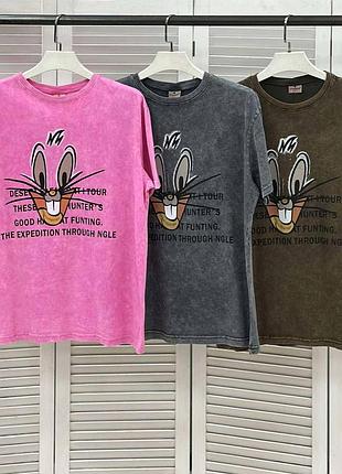 Женская хлопковая футболка с зайцем на обхват до 118 см