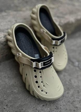 Чоловічі крокси сабо crocs echo clog echo clog bone/black