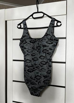 Купальник жіночий суцільний з принтом розміру 42 (s)