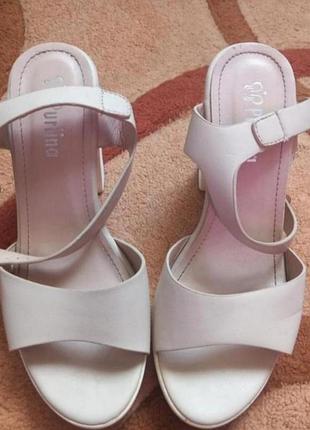 Босоножки  туфли