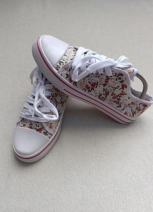 Кеди zone жіночі