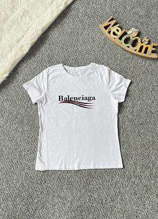 Біла футболка balenciaga