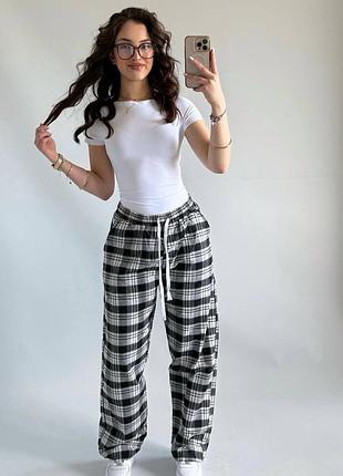 Брюки в клетку