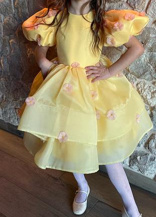 Плаття на випускний в садку