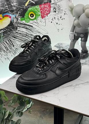 Кросівки шкіряні nike air force 40 розмір