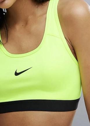 Спортивний топ nike