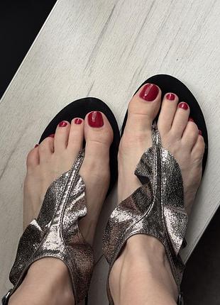 Босоніжки сандалі stradivarius 37 розмір