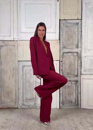 Костюм женский