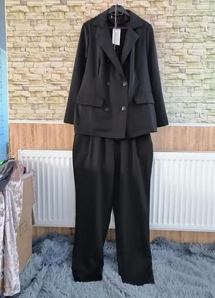 Женский костюм брючный